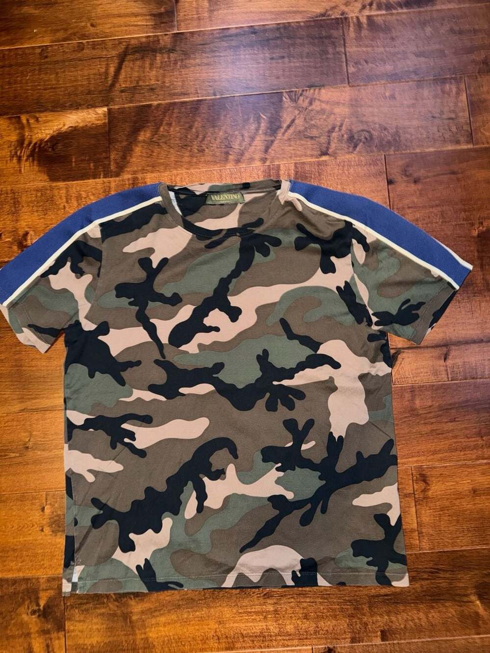 Valentino Camouflage Print Cotton Shoulder Stripe T-Shirt